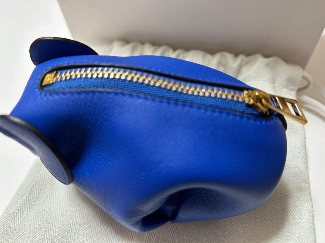 ロエベ　エレファント　ケース