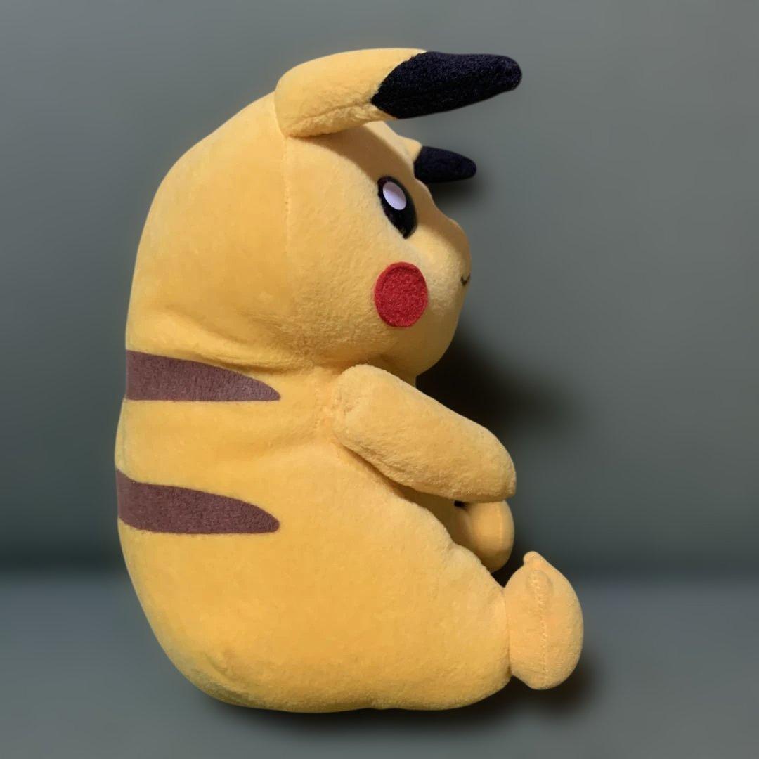 ピカチュウ ぬいぐるみ 置き物 ３体セット TOMY 陶磁器 フィギュア