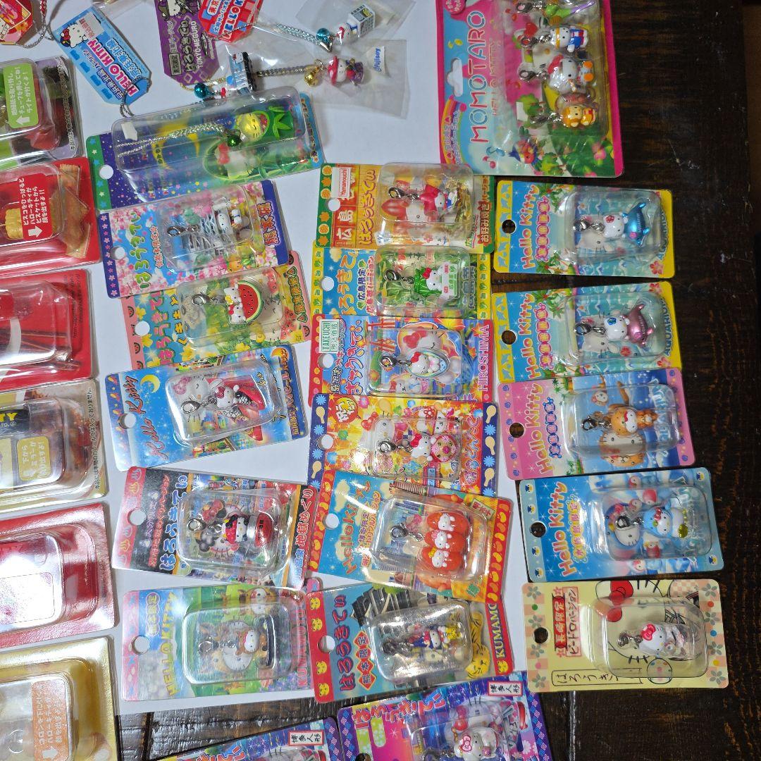 ご当地キティマスコット26点ストラップ4点