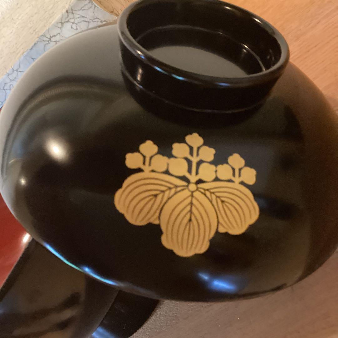 蓋付き椀　五三桐　家紋入り　沈金　輪島塗り　吸物椀　金彩入り　漆器　懐石料理