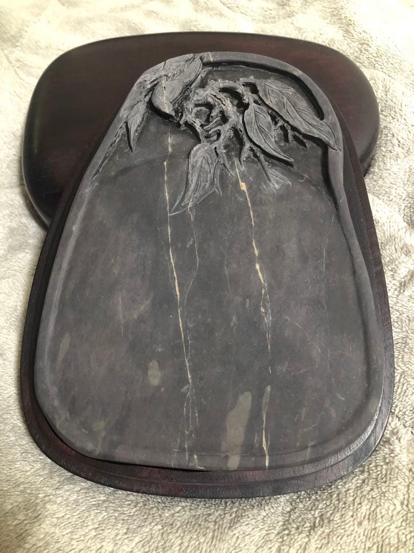 端溪硯 老坑 水巖 金綫 魚腦凍 蕉白 書道用品 端渓硯 書道用品 硯端溪硯 老坑 水巖 大西洞 金綫 魚腦凍 翡翠