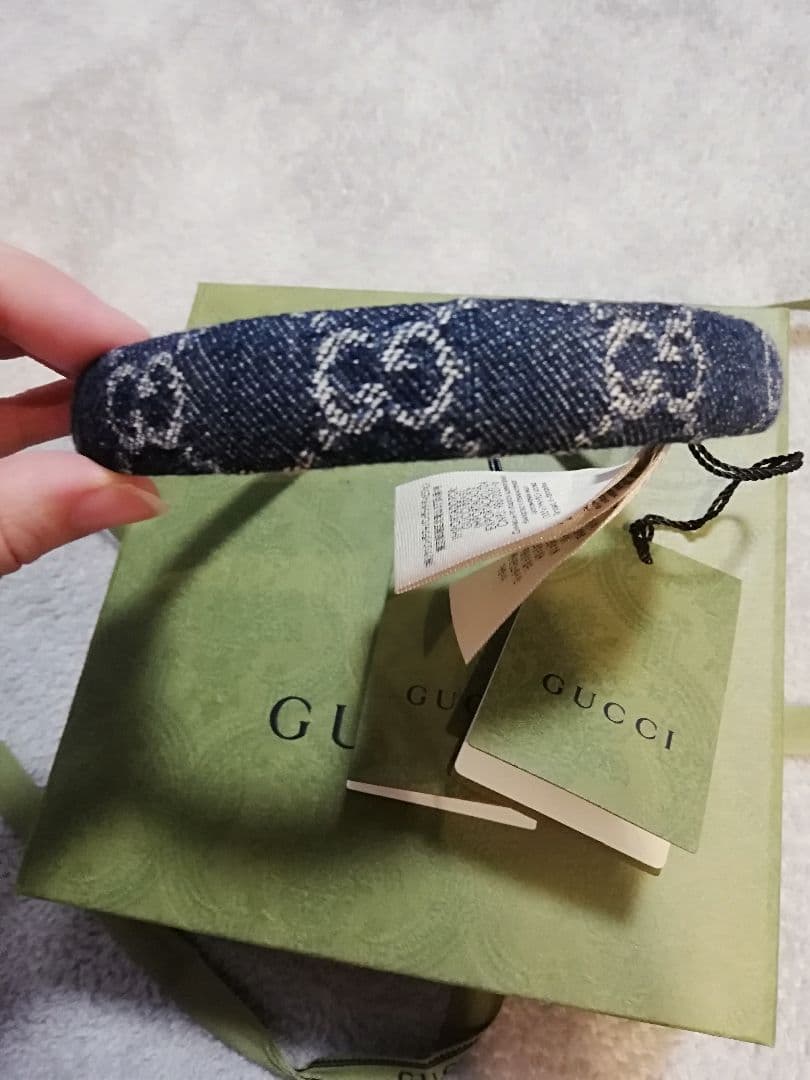 GUCCI　カチューシャ