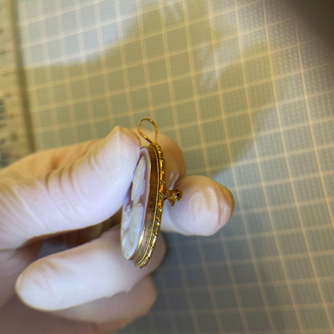 アパ社 ストーンカメオブローチ・ネックレストップ