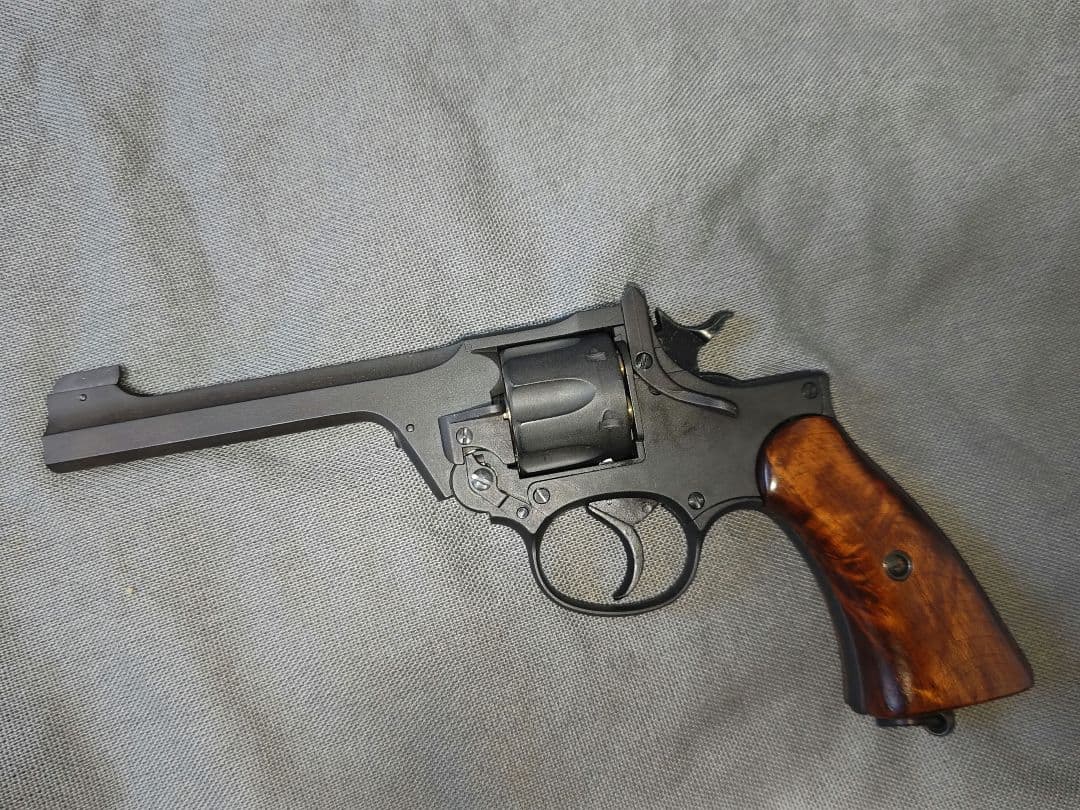 マルシン　樹脂製モデルガン　エンフィード アイアンフィニッシュ　木製グリップ