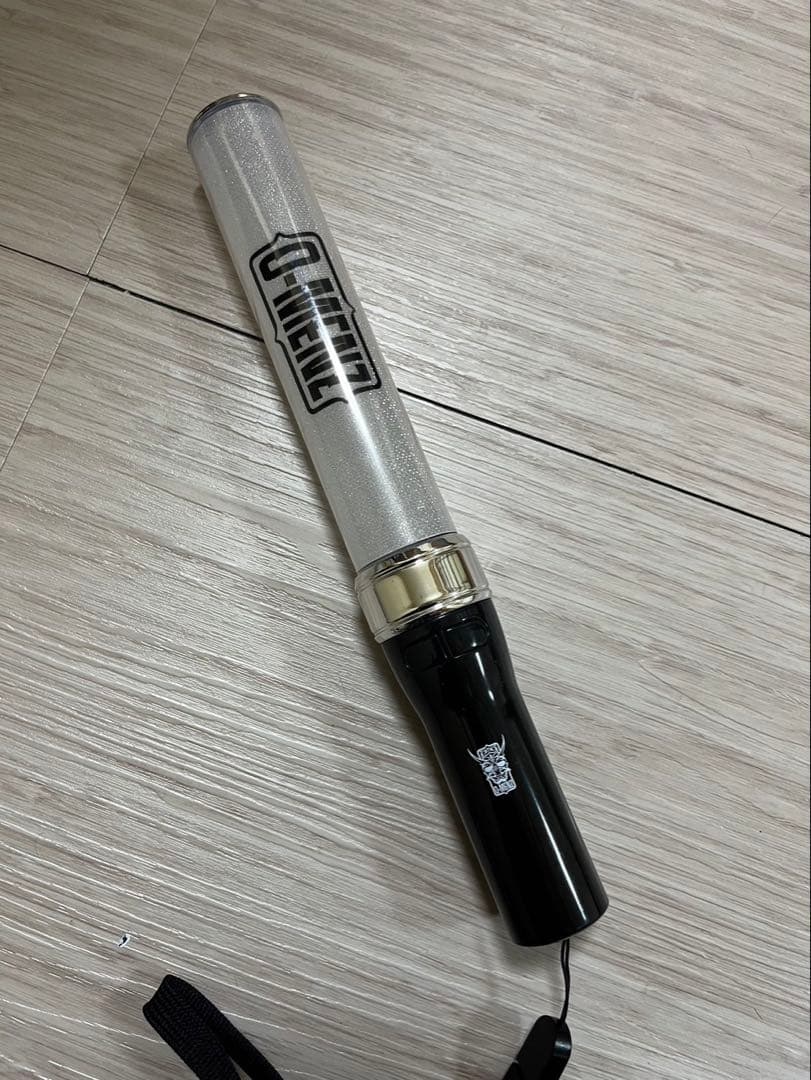 O-MENZ ペンライト 透明・黒