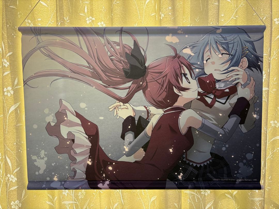 魔法少女まどか☆マギカ 蒼樹うめ展 タペストリー まどか さやか 仁美 杏子