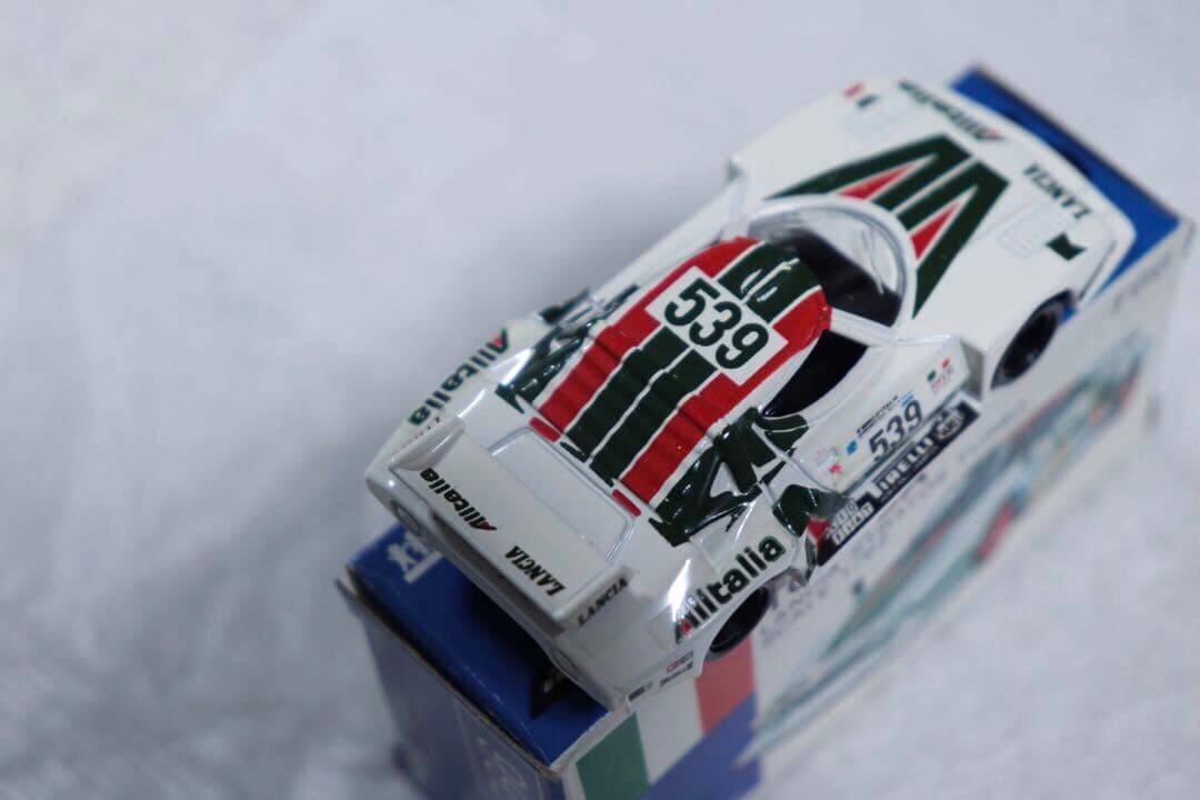 日本製　トミカ　外国車シリーズ　ランチア　ストラトス　ターボ　F66 539