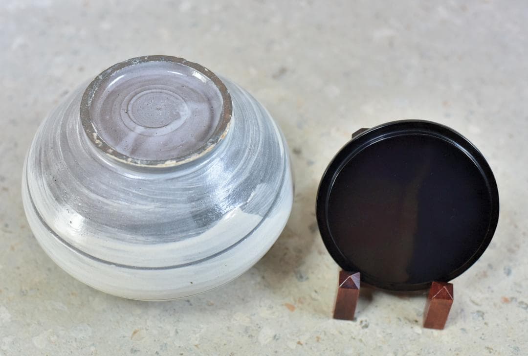 値下げ、高麗焼、一玉作 粉青砂器唐草紋水指【極上品】