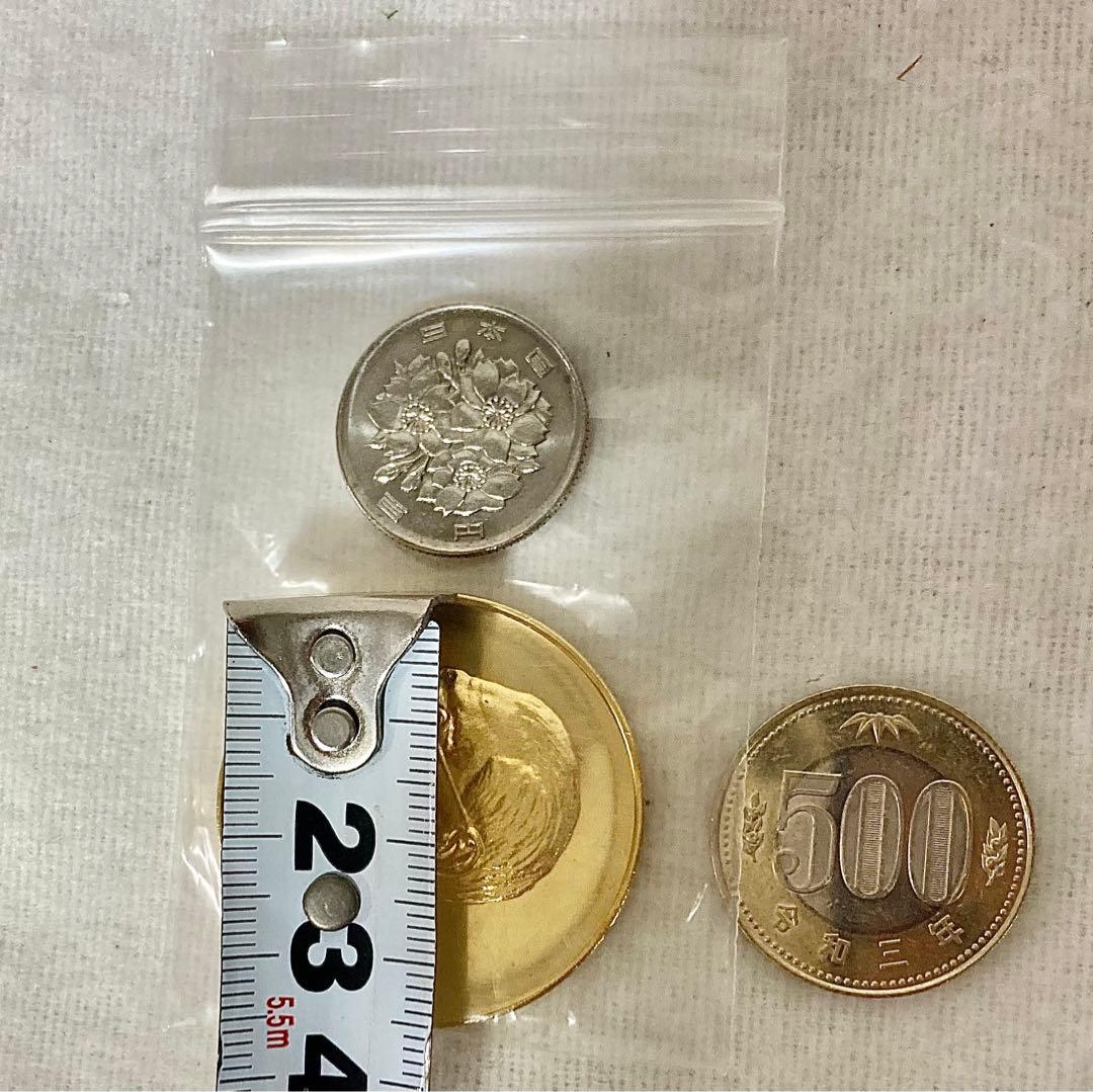 一圓銀貨 明治18年 珍品 桐葉1.2.4から馬の歯 4.6にかけて