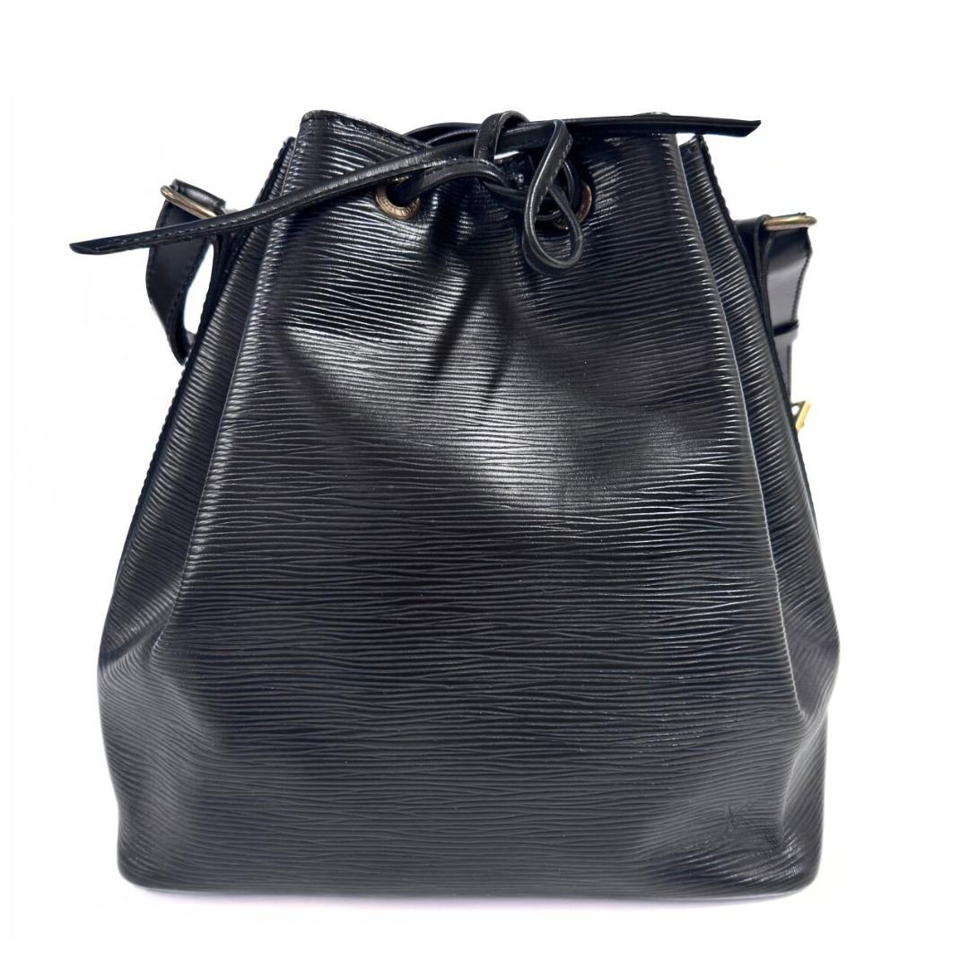 ルイヴィトン エピ プチノエ 巾着 ショルダーバッグ 黒 M44102