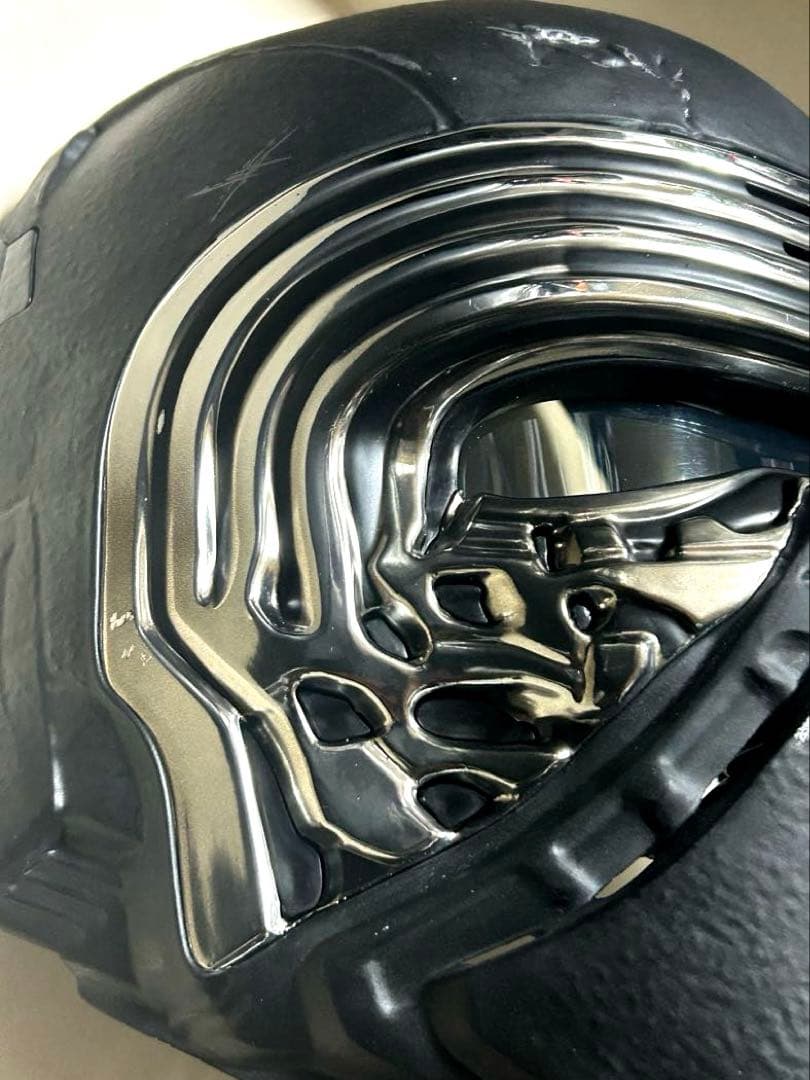 スター・ウォーズ　ブラックシリーズ　ボイスチェンジャーヘルメット　カイロ・レン