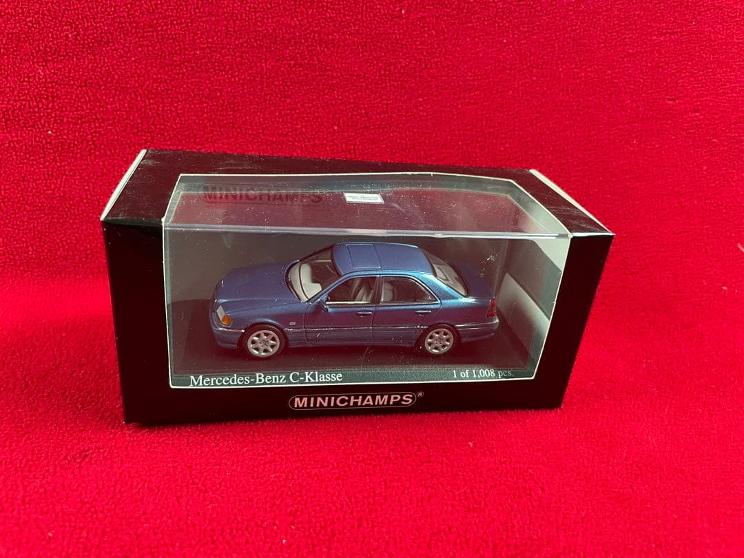 ミニチャンプス　メルセデスベンツ  Cクラス ) 1/43 ブルー　1997