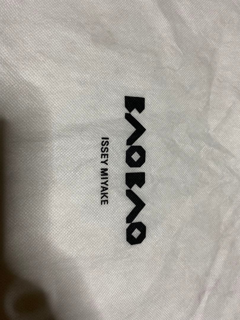 ISSEY MIYAKE 立体的ショルダーバッグ 黒