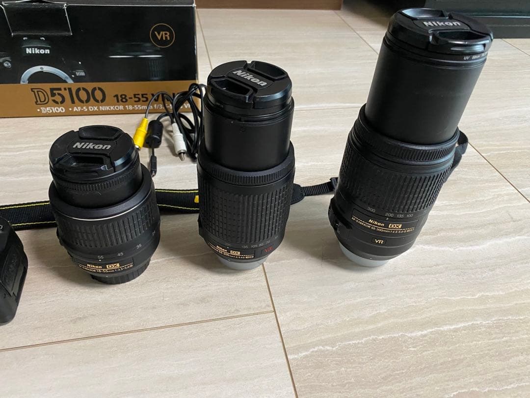 Nikon D5100 18-55VR と55-300VR超？望遠レンズキット 最