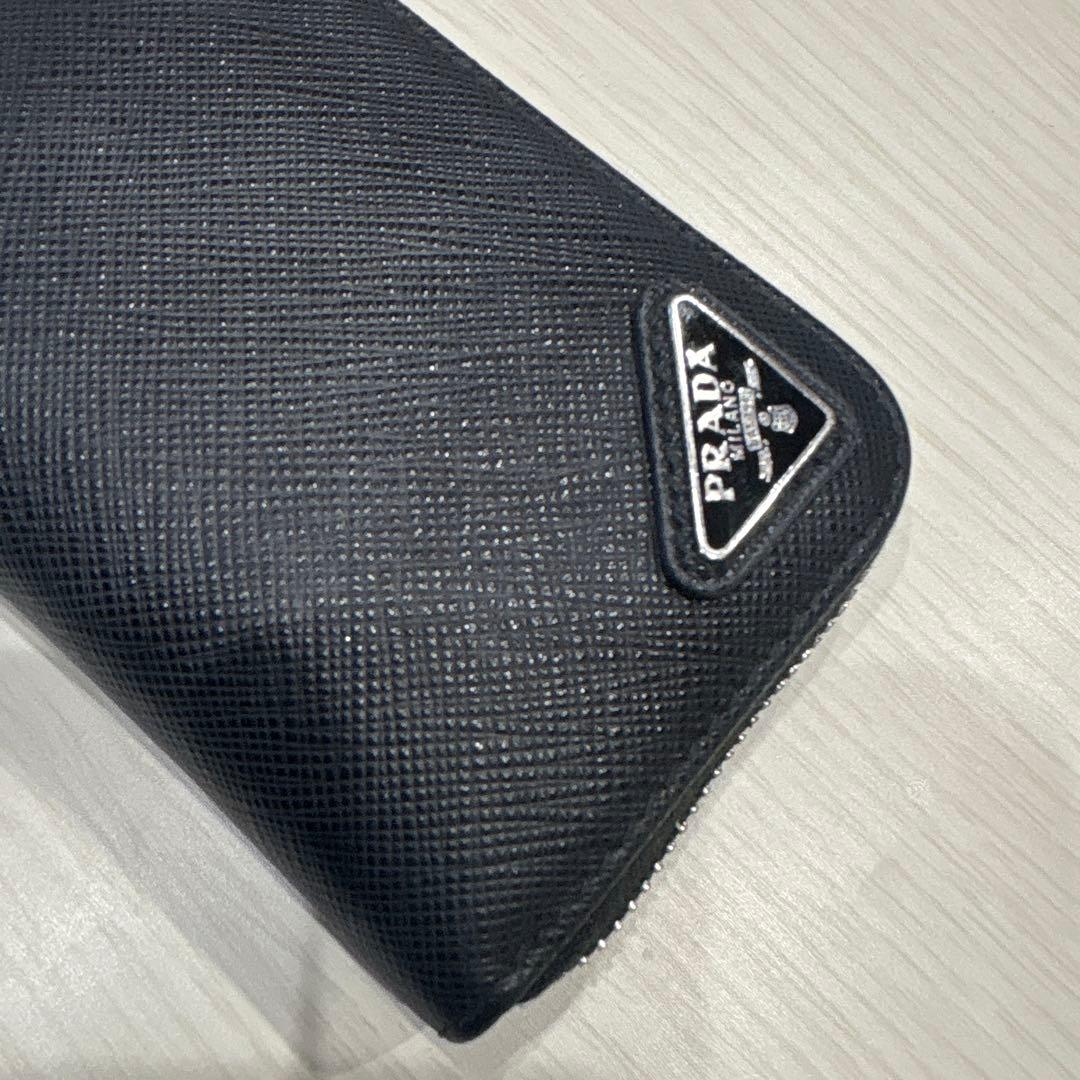 正規PRADAケース財布