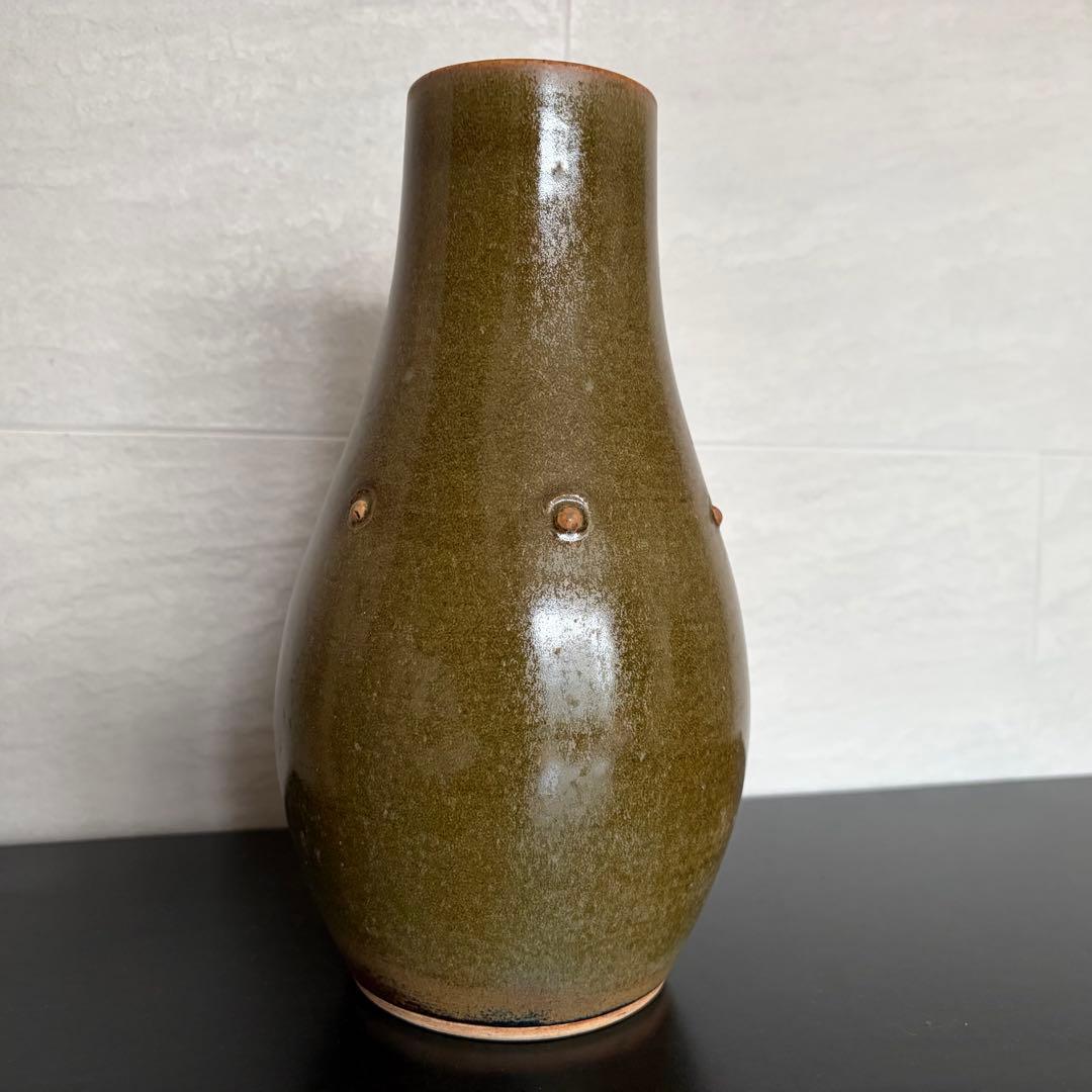 名工】京焼 新開寛山 鉄釉 花瓶 共箱付（日展会員・参事 故人） - メルカリ