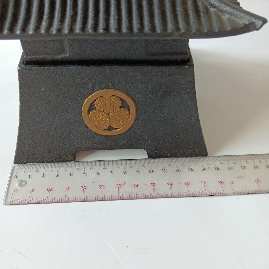 ミニチュア城 鋳鉄製 黒色三重塔