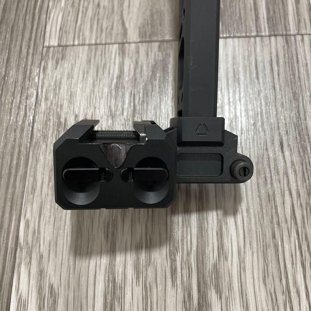 実物 STRIKE INDUSTRIES フォールディングストック ストライク