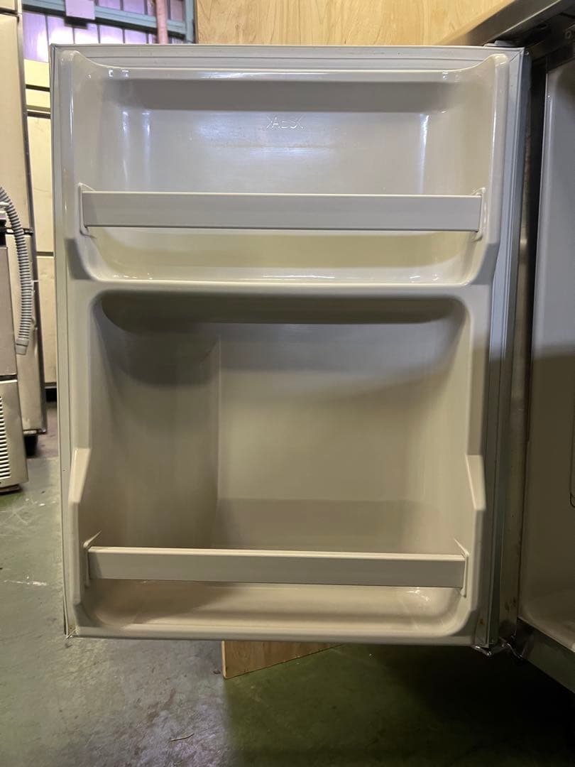 2010年 ホシザキ縦型冷蔵庫 3相200V 900x800x1910 2010年 ホシザキ縦型