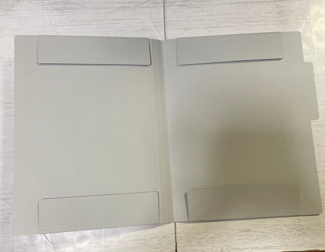 コクヨ 図面個別フォルダー A4 40枚収容 グレー セ-FF9M - メルカリ