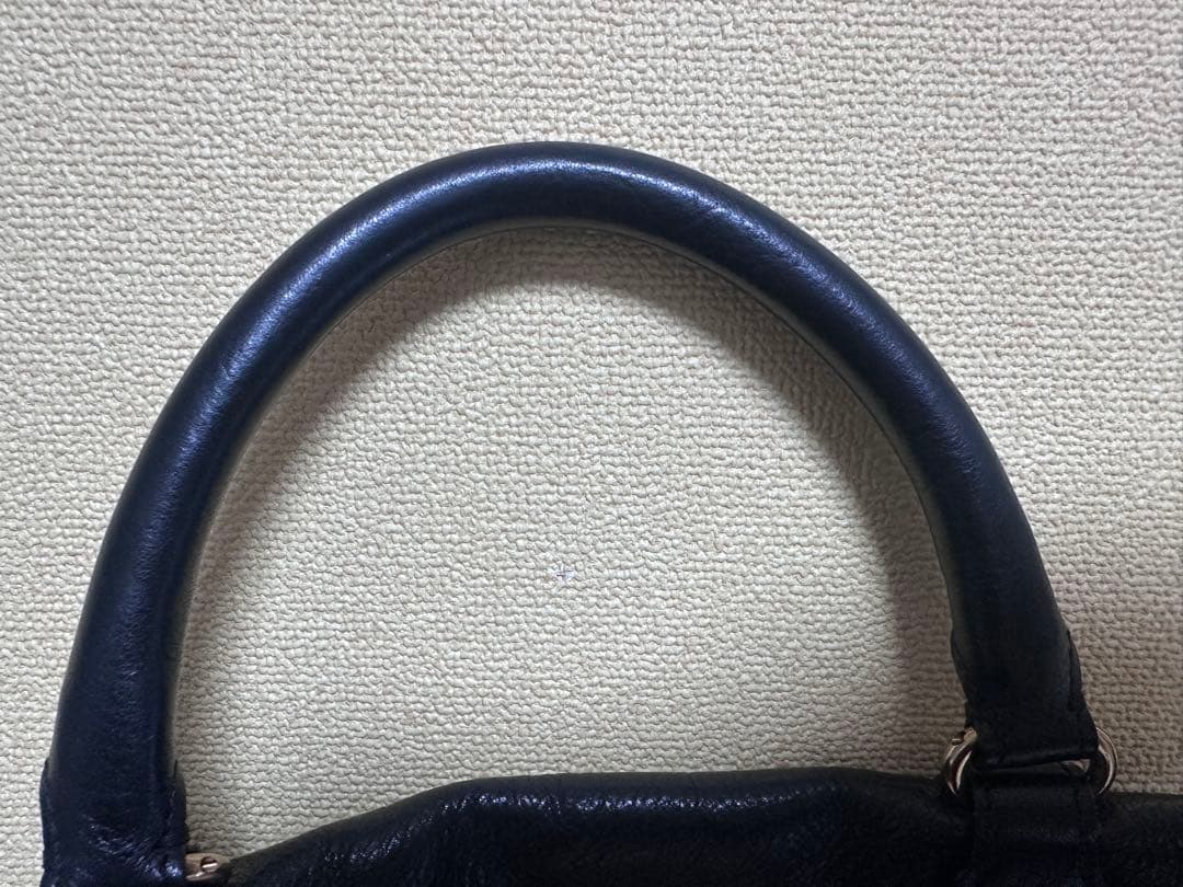 【美品】IL PISCONTE 黒 レザー ハンドバッグ(本革)