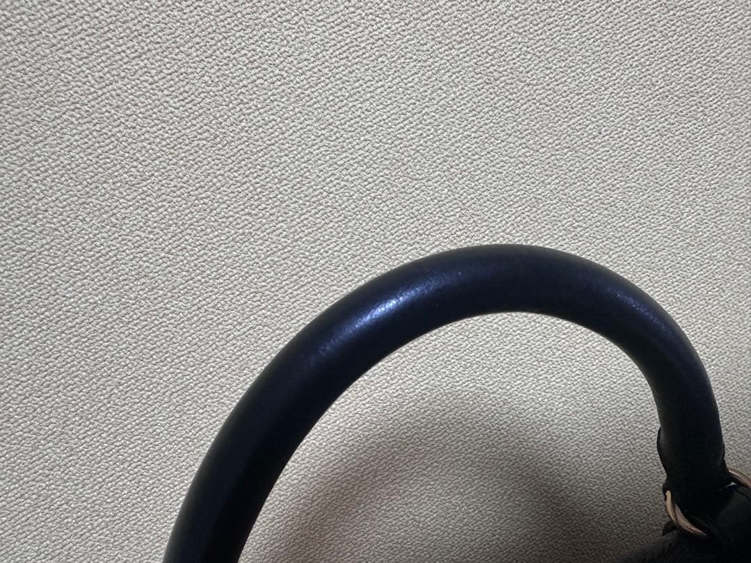 【美品】IL PISCONTE 黒 レザー ハンドバッグ(本革)