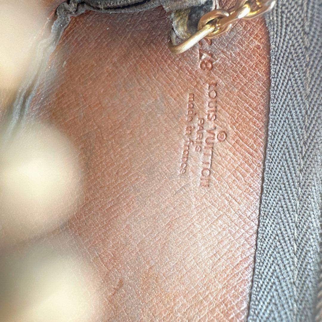 箱保存袋付　ルイヴィトン　モノグラム　ポシェットクレ　キーケース