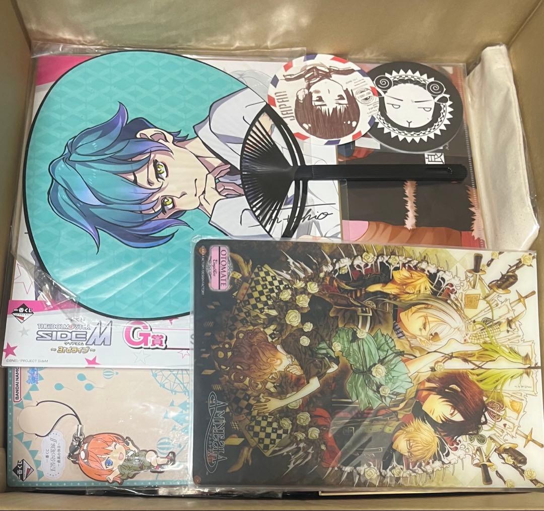 アニメグッズ　ノンジャンル　美少女　大量　100サイズ まとめ売り