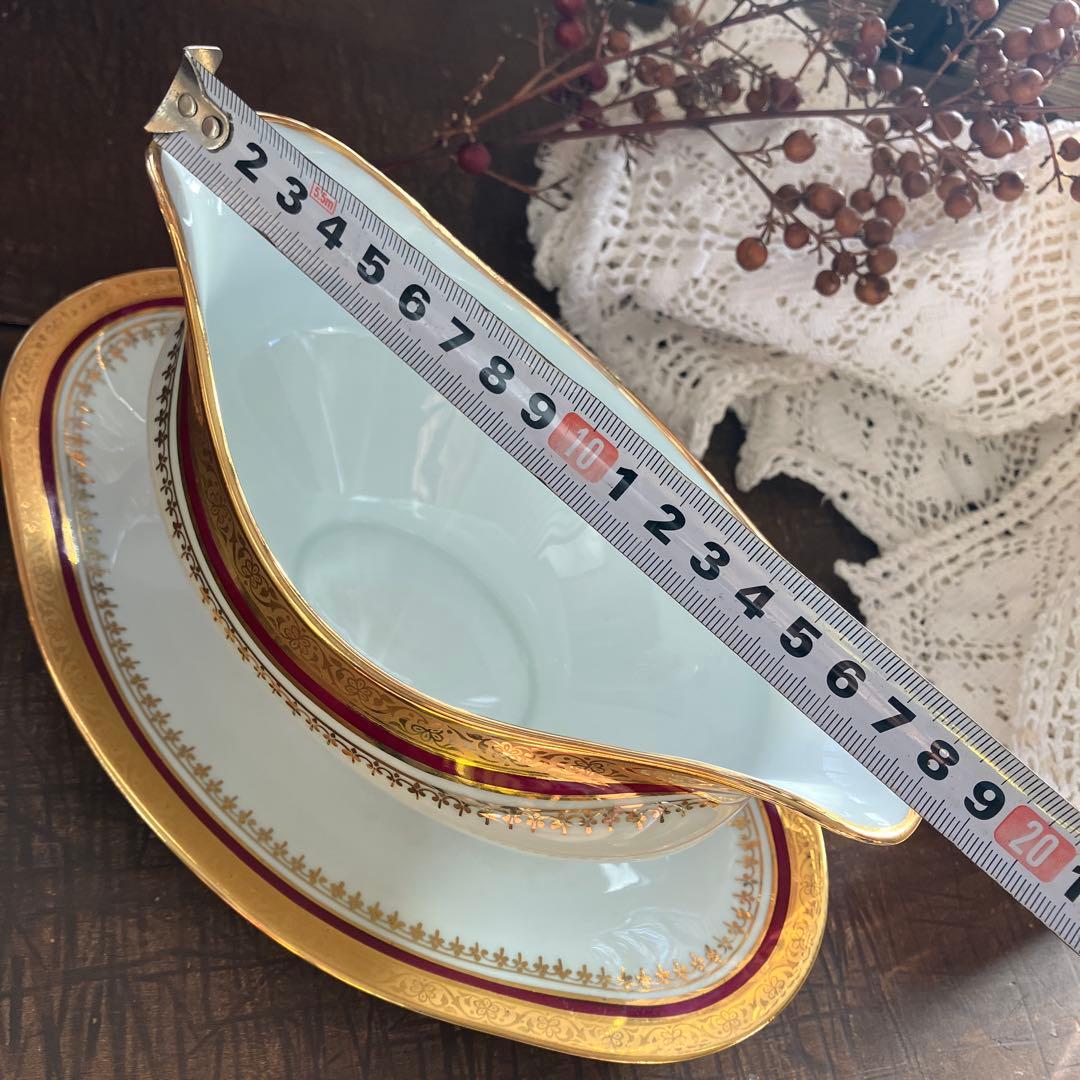 フランスアンティーク Limoges ロカイユスタイル 白磁のソーシエール 金彩