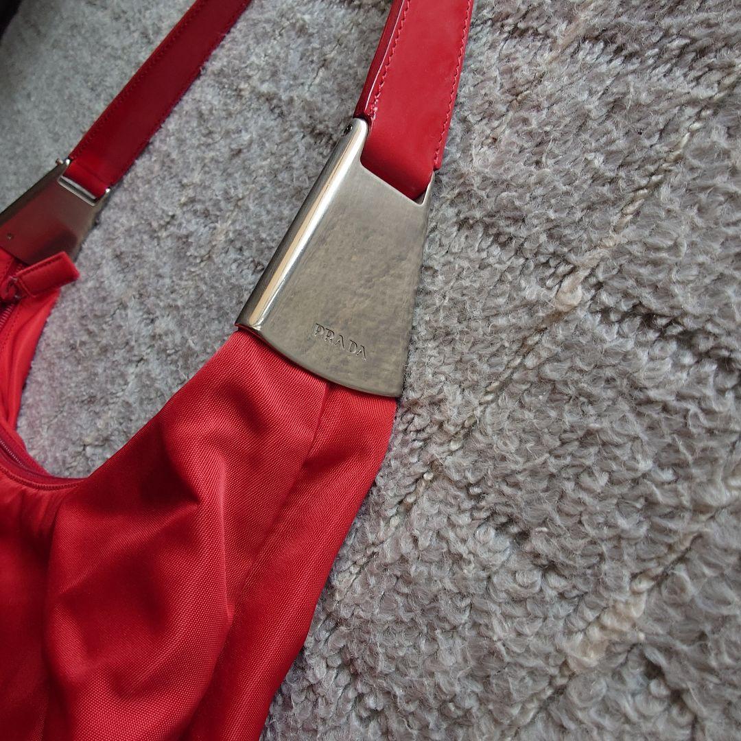 美品　PRADA ナイロン エナメル ショルダー バッグ　レッド 　イタリア製