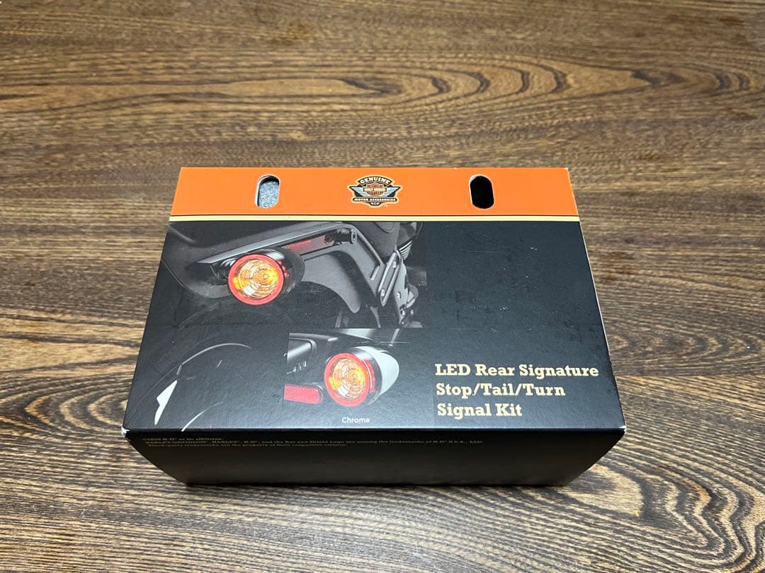 LED ウインカー　ハーレー　リア　ブラック/アンバー Harley Davidson（ハーレー・ダビッドソン） テールライト付 マイクロ