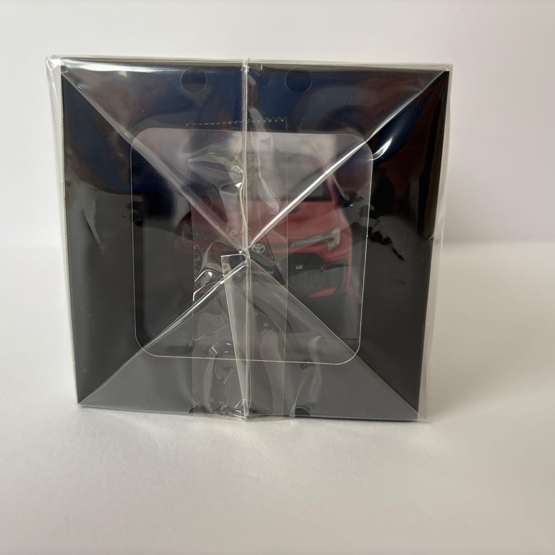 トヨタ博物館購入 GRカローラ カラーサンプルミニカー エモーショナルレッドII