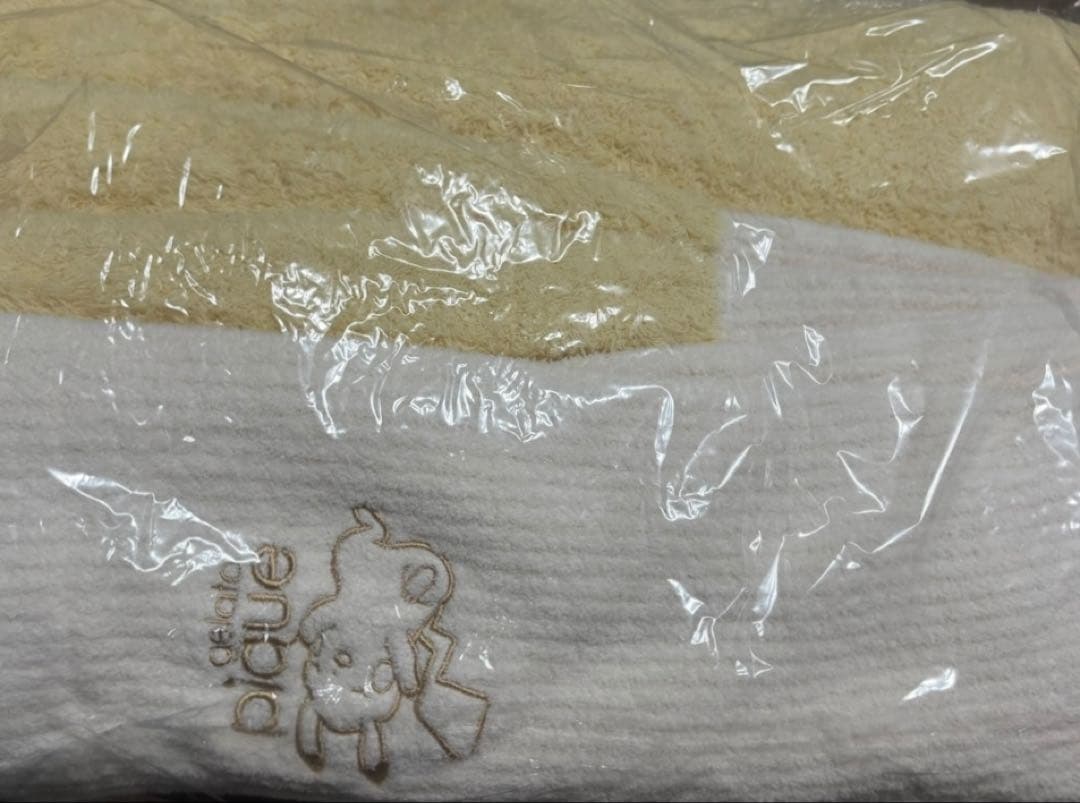 ジェラートピケ ポケモン　ピカチュウ フーディ&レッグウォーマーレギンスセット