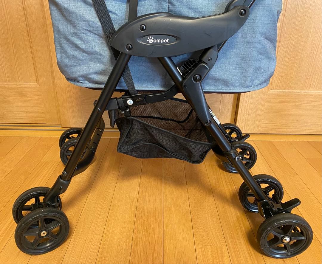 Combi コムペット ミリミリライト レイクブルー (ペットカート)