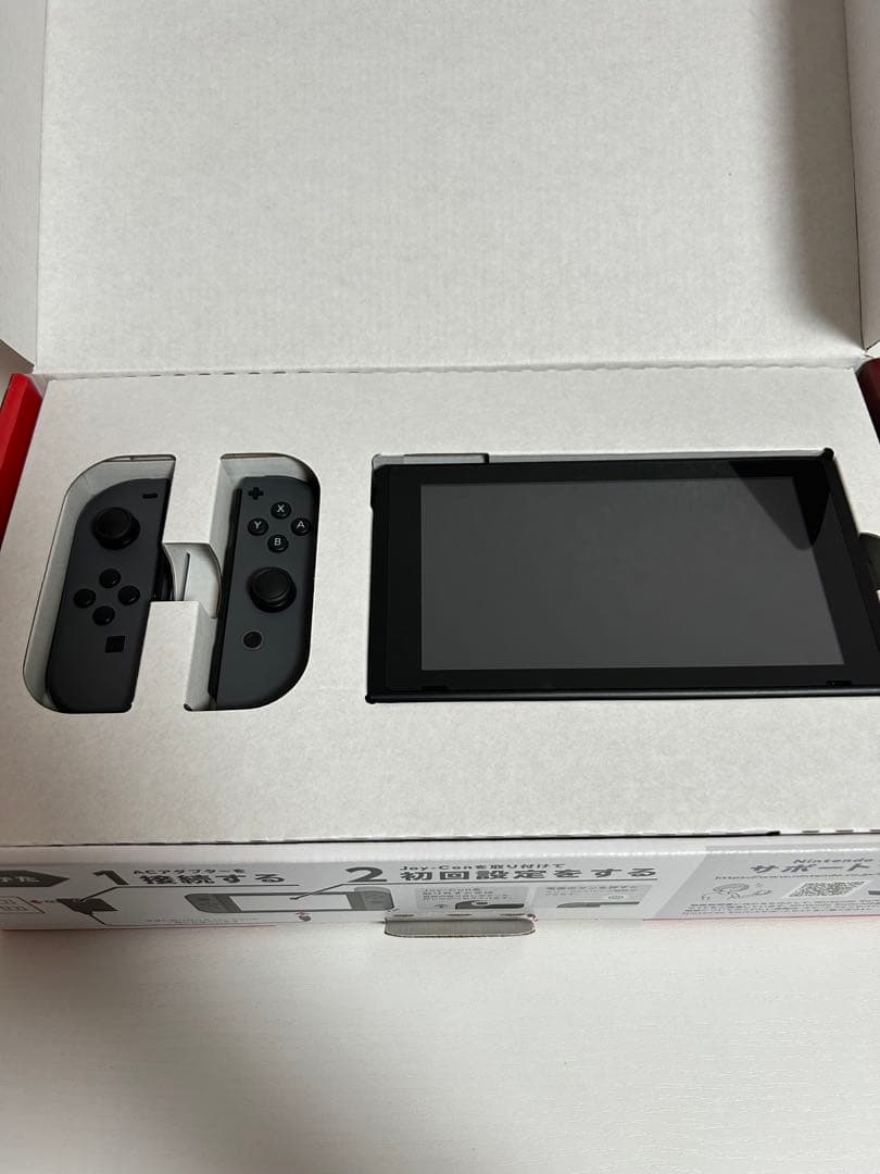 万*✨様 Nintendo Switch 本体　バッテリー問題あり