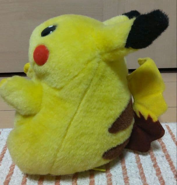 初代等身大ピカチュウ・おしゃべりピカチュウ・マクドナルドピカチュウ　3個セット