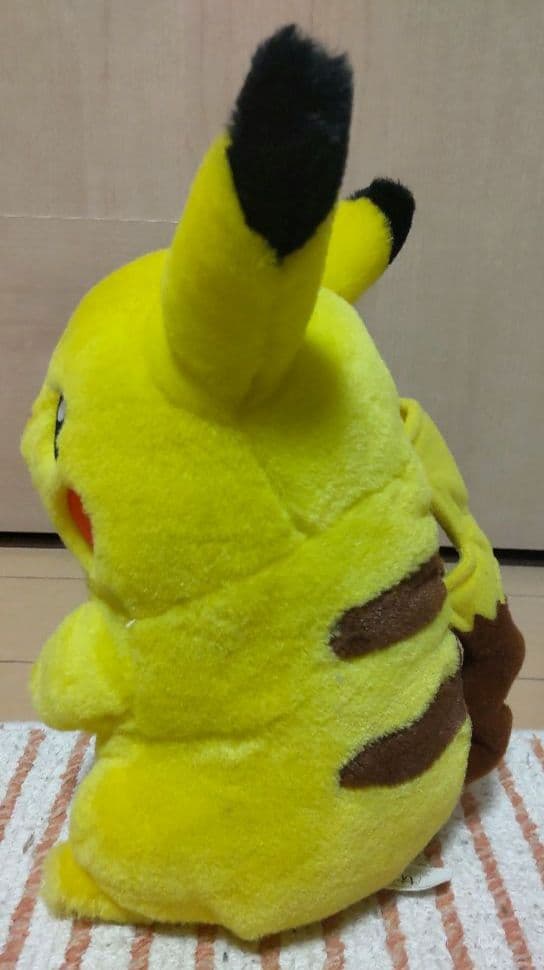 初代等身大ピカチュウ・おしゃべりピカチュウ・マクドナルドピカチュウ　3個セット