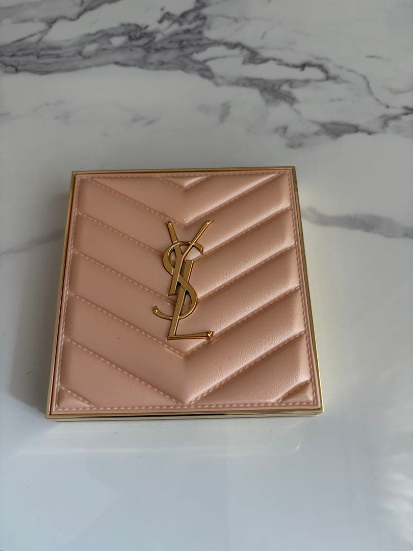 イブサンローラン⭐︎YSLクチュールフェイスパレット 2025 ホリデー