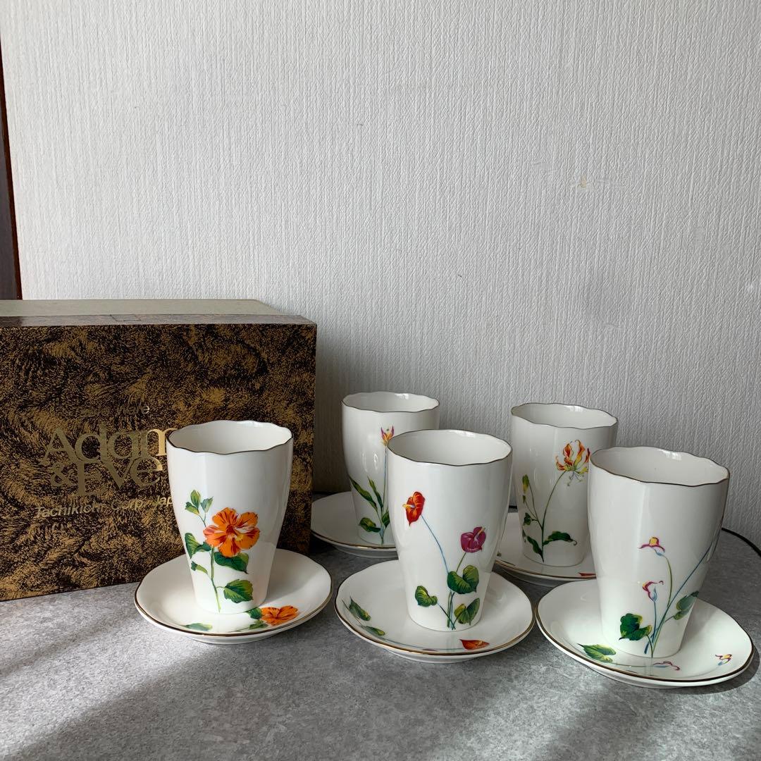 Adam＆Eve花柄カップ・ソーサーセット - メルカリ