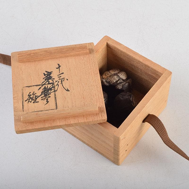 釜師 十三代 宮崎寒雉作 鋳銅 蓋置 共箱 V 9047 - メルカリ