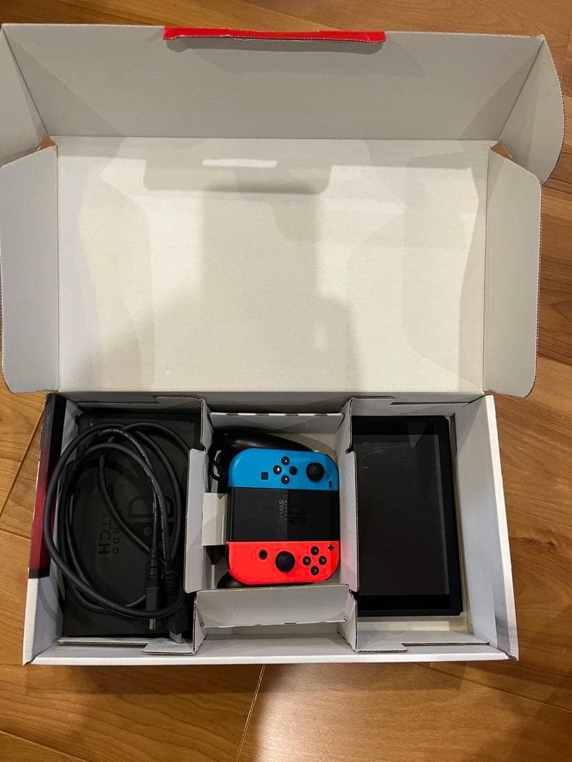 す*ぽ様 Nintendo Switch 本体 動作確認済み　ケース付き　SDカ