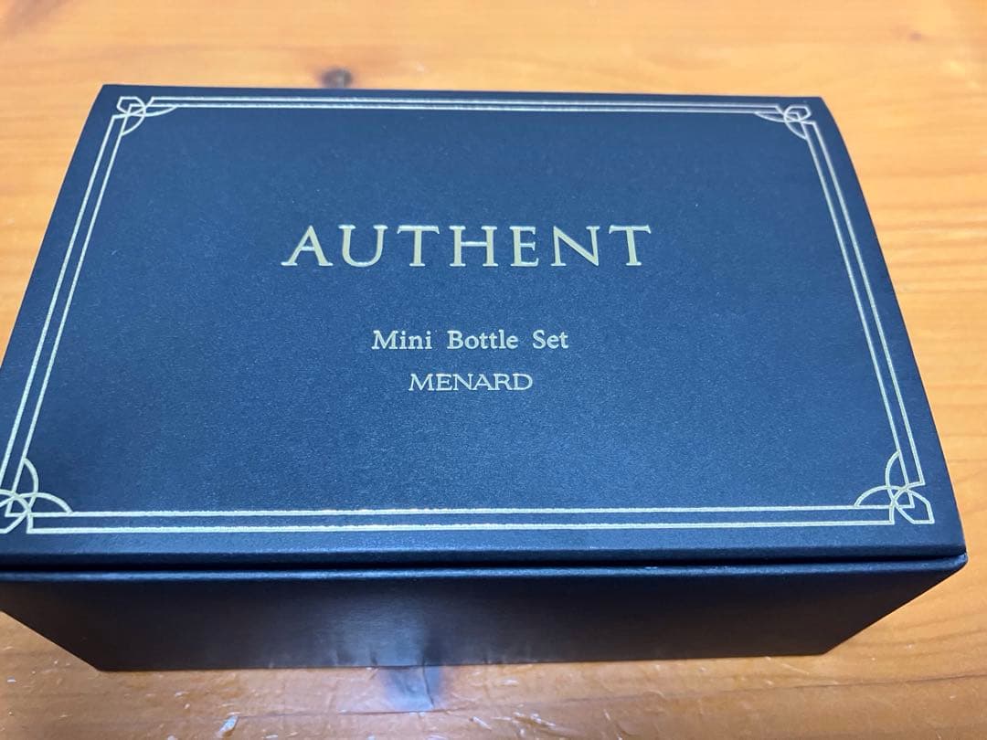 メナード　オーセントクリーム　オーセントリクイド　ミニボトルセット