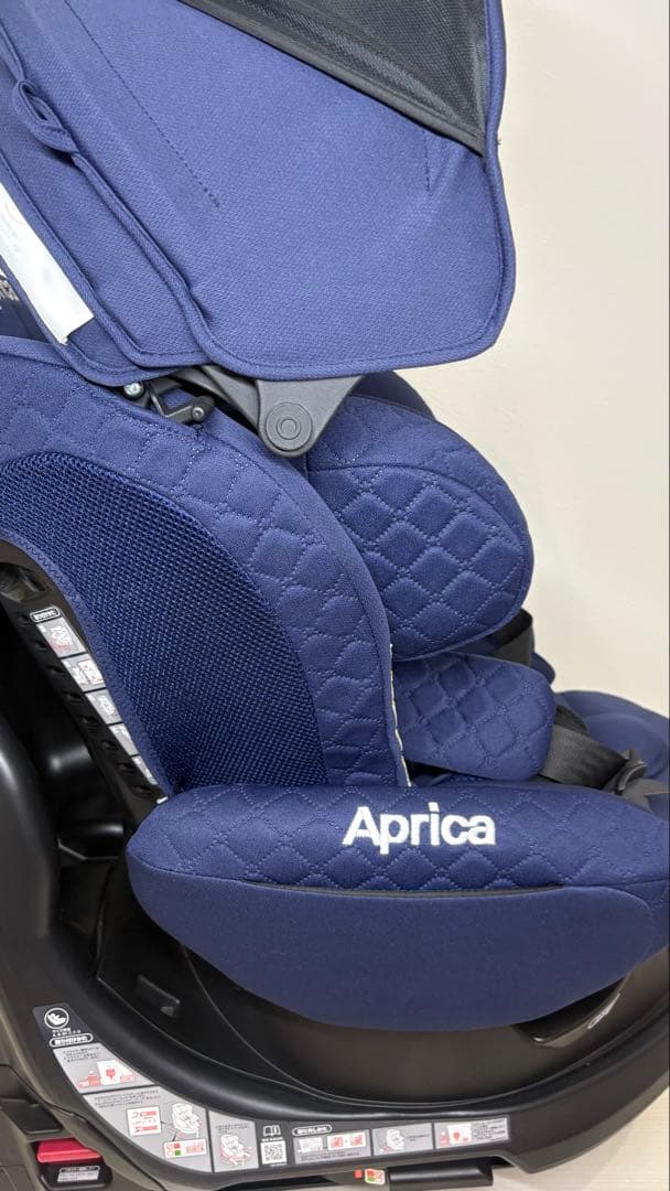 極上　Aprica フラディアグロウ ISOFIX プレミアム　チャイルドシート