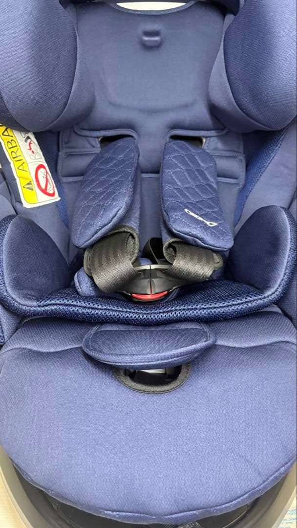 極上　Aprica フラディアグロウ ISOFIX プレミアム　チャイルドシート