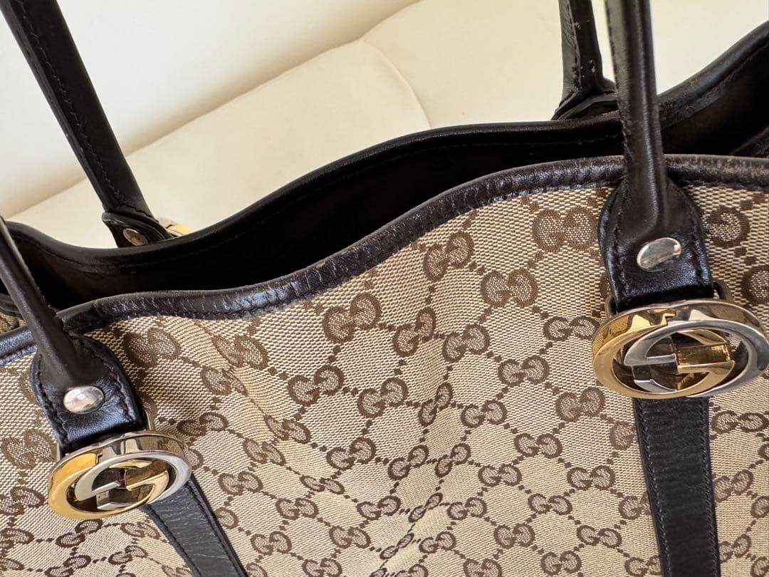 Gucci ロゴパターン ショルダーバッグ