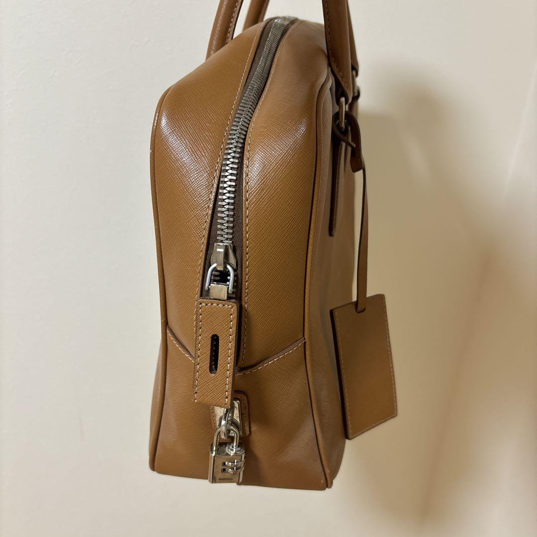 プラダ ビジネスバッグ ブリーフケース SAFFIANO TRAVEL