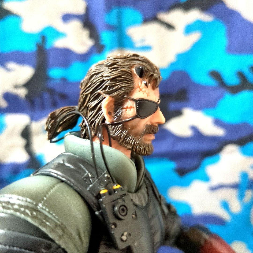 プレイアーツ改 メタルギアソリッド５ ヴェノムスネーク(中古品•ブリスター破損)