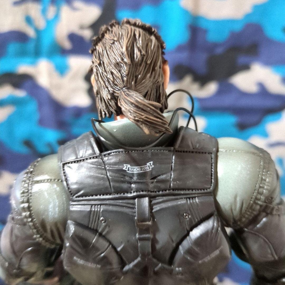 プレイアーツ改 メタルギアソリッド５ ヴェノムスネーク(中古品•ブリスター破損)