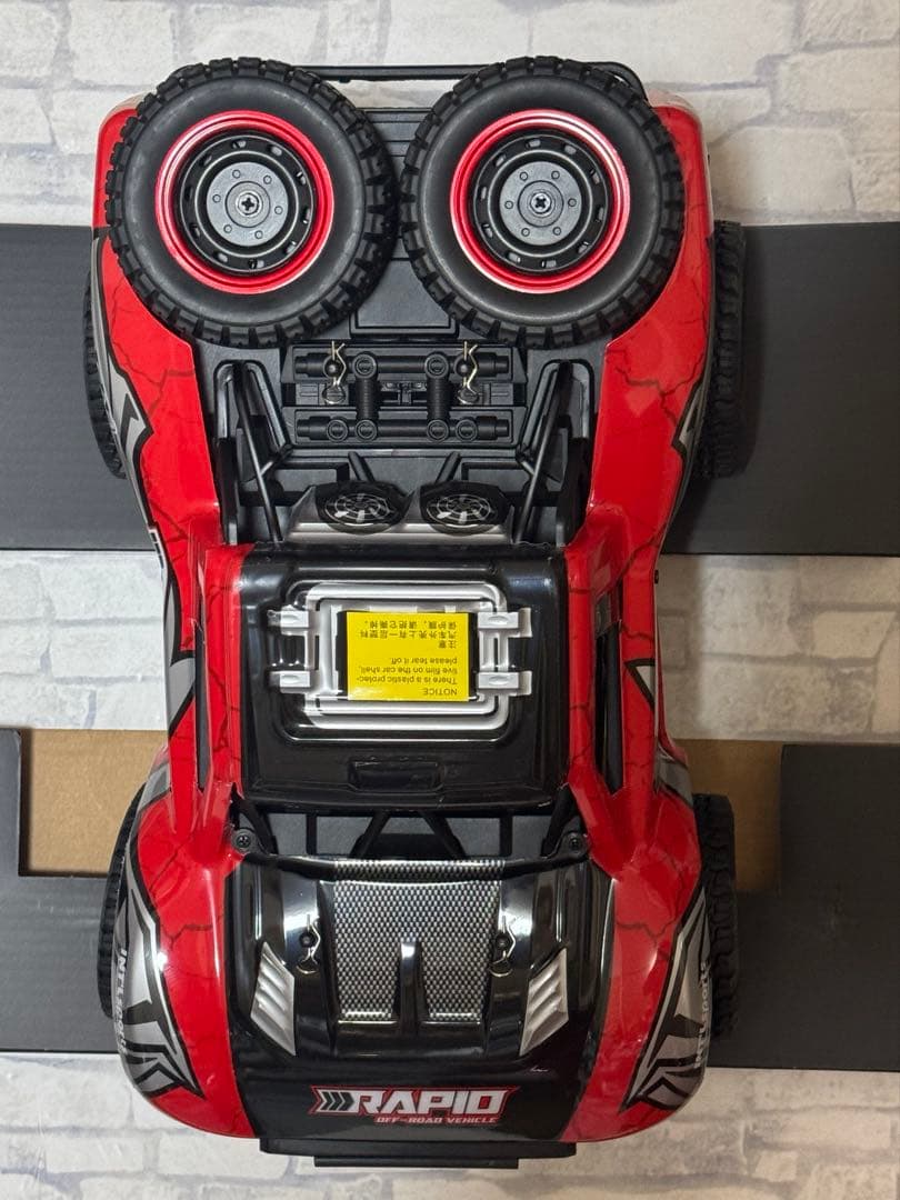 高速 ラジコンカー 40㎞/h ブラシレスモーター プレゼント　赤