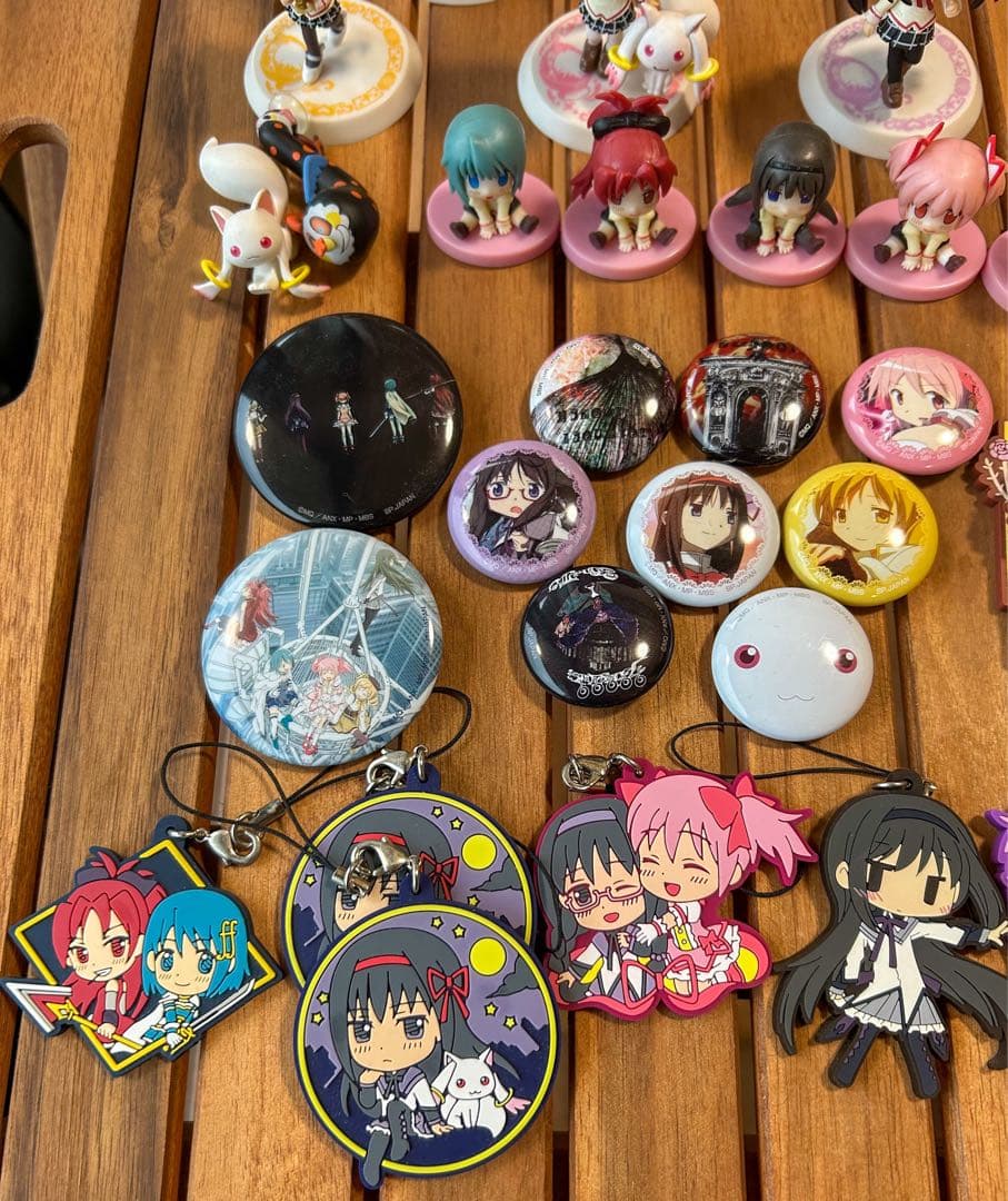 レア多数・まとめ売り】まど☆マギ フィギュア ラバスト 缶バッジセット